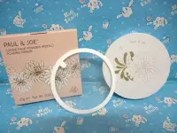 在飛比找Yahoo!奇摩拍賣優惠-PAUL & JOE 糖瓷珍珠蜜粉 23g 色號01/02 