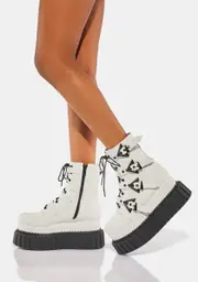 [Lamoda] White Unstable Creeper Boots