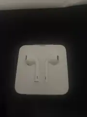 New Apple Lightning Wired Headphones + 3.5mm Jack to Lightning Adapter Earbuds