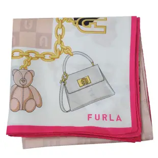 FURLA 日本製品牌經典包包鍊條圖騰字母LOGO絲質大帕領巾(桃粉紅/白色系)