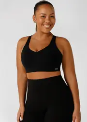 [Lorna Jane] Curve Control Moulded Sports Bra in Black, Size - Large L Black