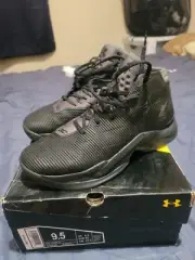 Size 9.5 - Under Armour Curry 2.5 Top Gun (blk)