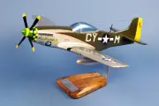 USAAC P-51D Mustang Robert. E Welch 343FS 55FG Desk WW2 Model 1/24 AV Airplane