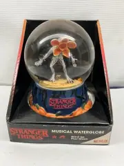 Stranger Things Demogorgon Musical Halloween Pumpkins Water / Snow Globe New