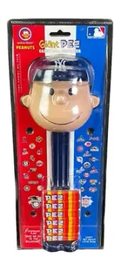 2005 New York Yankees Charlie Brown Musical Giant Pez Dispenser NIB