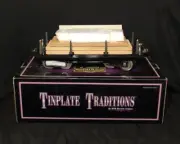 MTH Standard Tinplate 200 Series 211 Black Flat Car w/ Wood Load 10-1071 NOS