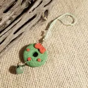 Handcrafted Fimo Clay Wreath Bow Christmas Zipper Pull