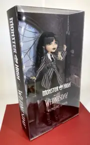 Mattel 2024 ☆ Monster High ☆ Wednesday Addams & Hand in Nevermore - NEW