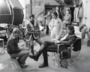 8x10 B&W photo of Carrie Fisher, George Lucas, Harrison Ford & Mark Hamill.