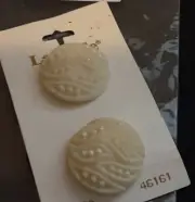 #64 LA MODE 1" CREAM DECORATIVE BUTTONS