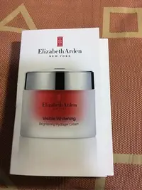 在飛比找Yahoo!奇摩拍賣優惠-Elizabeth Arden 伊麗莎白雅頓  光纖鑽白晶透