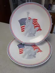 Corelle 1991 Statue of Liberty 2 - 10 1/4" Dinner Plates US Flag Unused