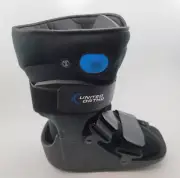 United Ortho Short Air Cam Walker Fracture Boot Black Size MD. With 2 pads