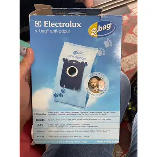 【吉兒二手商店】 Electrolux 伊萊克斯 專用除臭型集塵袋 S-BAG E203B E-203B