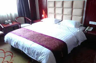 鳳凰雲橋江景酒店(原人家大酒店)Yunqiao Jiangjing Hotel