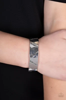 Paparazzi: Couture Crusher - Silver Bracelet