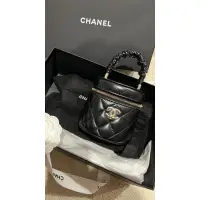 在飛比找蝦皮購物優惠-Chanel 22S 小肥腸 化妝包 Small