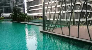 KL Gateway/5 Min Walk LRT/Mid ValleyKL Gateway/5 Min Walk LRT/Mid Valley (6 pax)