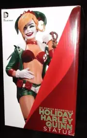 Holiday Harley Quinn Statue DC Collectibles