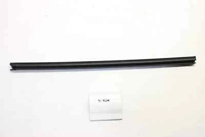 New OEM Genuine Cadillac Front LH Glass Seal Weatherstrip 2016-2020 CT6 84006979 (for: Cadillac)