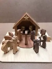 Handmade 17-pc Wooden Manger Nativity Set. Self-contained. Great Christmas Gift!