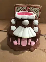 Avon Gingerbread House Vintage Christmas Candle Frankincense & Myrrh