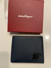 New Auth Salvatore Ferragamo Men Billfold Wallet Card Holder SF Front Logo $450