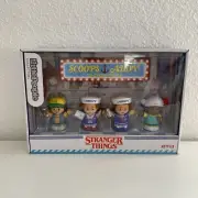 Little People Collector Netflix Stranger Things Scoops Ahoy Ice Cream Parlor 4PK