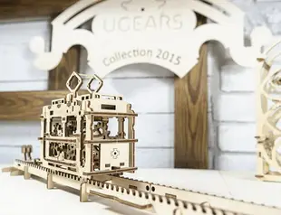 Ugears 自我推進模型 (Tram with rails 輕軌電車)