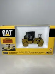 Norscot CAT Caterpillar CB534D XW Ashphalt Compactor 1:50 DieCast Model 55132