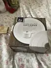 NEW Eco+Chef Enamel Cast Iron Saucepan 2 Qt Non-Stick white Oven Safe to 500°F