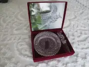 Unused MIKASA Diamond Fire WINE BOTTLE HOLDER & STOPPER SET in Original Box