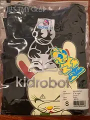 BRAND NEW Kidrobot SHANE JESSUP lucky cat T Shirt RARE Size small tee med
