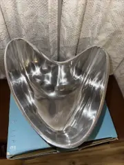 Brand New Nambe 2021 Boomerang Heart- Bowl 1604