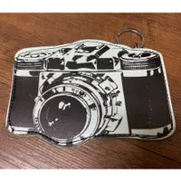 在飛比找蝦皮購物優惠-全新 手繪塗鴉  復古老相機零錢卡片收納包 單眼周邊 隨身小