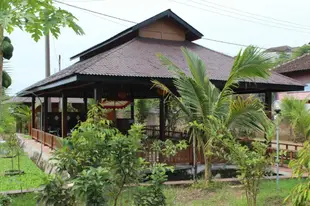 江畔木房子民宿Rumah Kayu Pinggir Kali