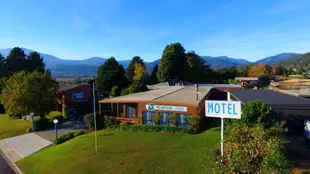 山溪汽車旅館Mountain Creek Motel