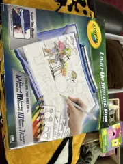 Crayola Light Up Tracing pad Super Slim Design In Blue. New In Box