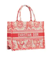 Medium Dioriviera Dior Book Tote One size coral