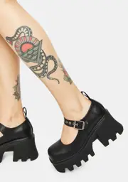 [Lamoda] Lockdown Mary Jane Heels