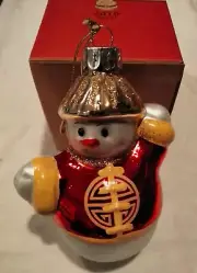 WORLD MARKET INTERNATIONAL SNOWMEN BLOWN GLASS CHRISTMAS ORNAMENT 3.5" NIB