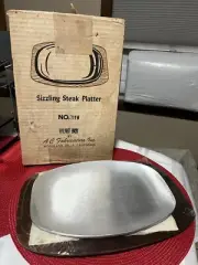 Vintage AC Fabricators Sizzling Steak Platter Wood Tray Model 711W NEW
