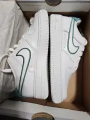 New! Kids Air Force 1 LV8 3(GS) size 2Y