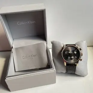 Calvin Klein 凱文克萊 CK 優雅光環三環計時皮革手錶 優質運動家流行計時風格腕錶-玫瑰金-K2G276G3