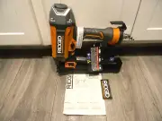 NEW RIDGID R250SFF3 16 Gauge 2-1/2" Pnuematic Straight Finish Nailer
