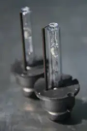 D2S HID Litronic Xenon bulbs (a pair) Direct replacement for your OEM bulbs