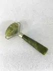 JADE FACIAL ROLLER Sassy+Chic Relax Relieve Tighten Brand New in Package