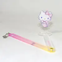 在飛比找Yahoo!奇摩拍賣優惠-Sanrio Hello Kitty 一起出去玩 自拍棒 吊