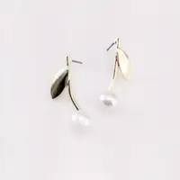 在飛比找蝦皮商城優惠-耳環 現貨 韓國文藝氣質百搭簡約櫻桃珍珠耳環 K93085 