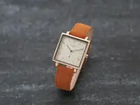 在飛比找Yahoo!奇摩拍賣優惠-mitina都會時尚風格造型石英錶,正方形玫瑰金色錶殼～清晰